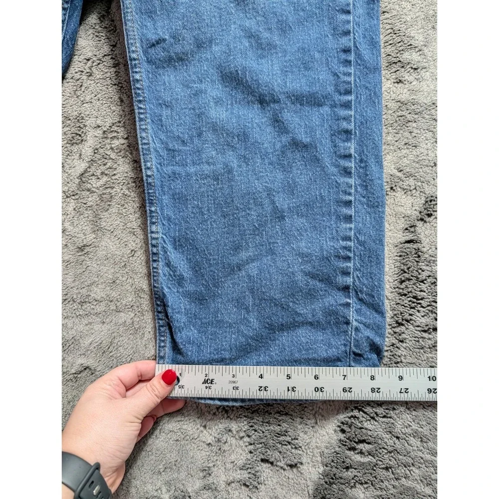Levi's 505 Regular Fit Jeans Men's Size 40x32 Medium Wash